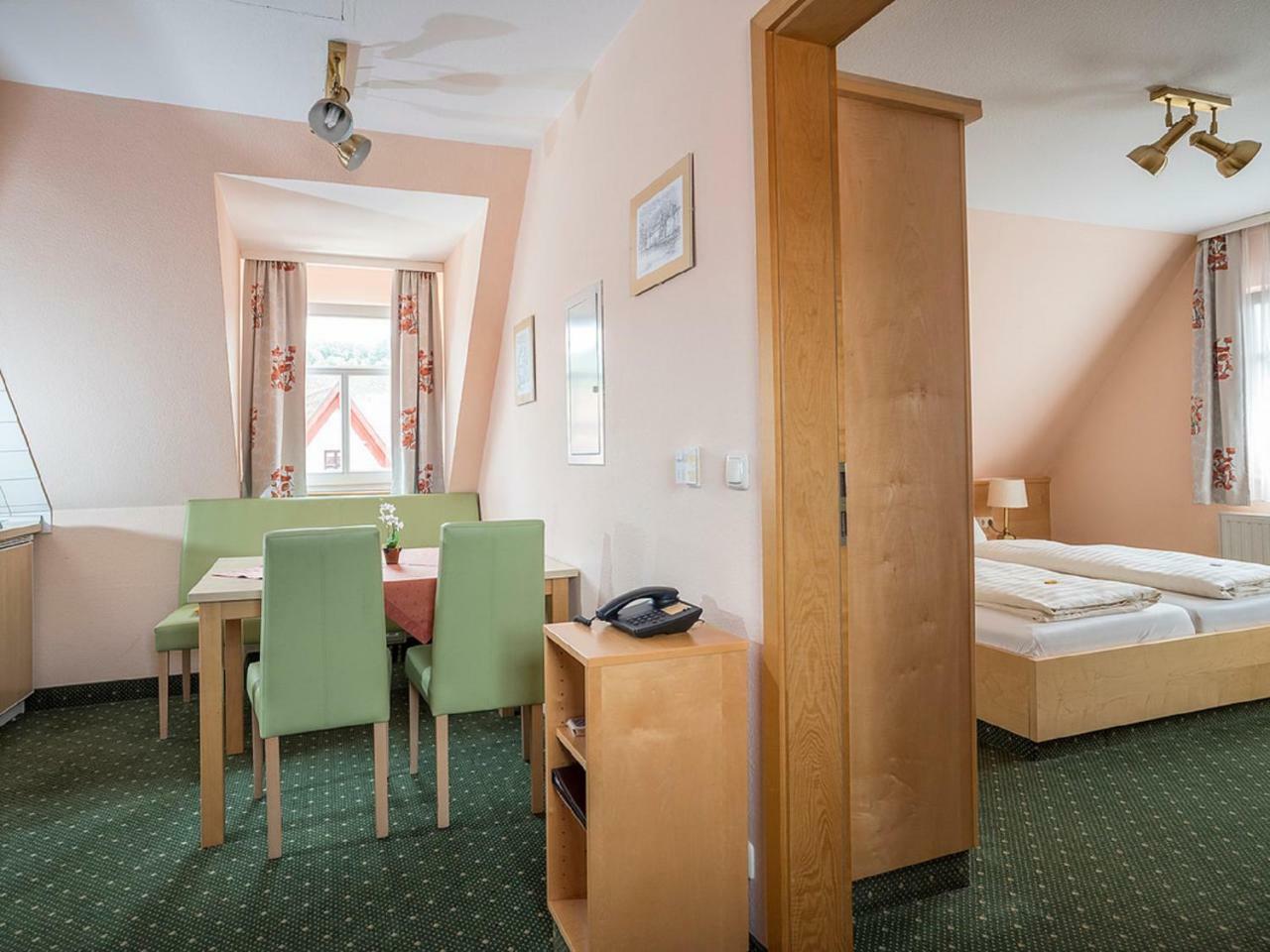 Gaestehaus Moenchshof Sommerhausen Ngoại thất bức ảnh