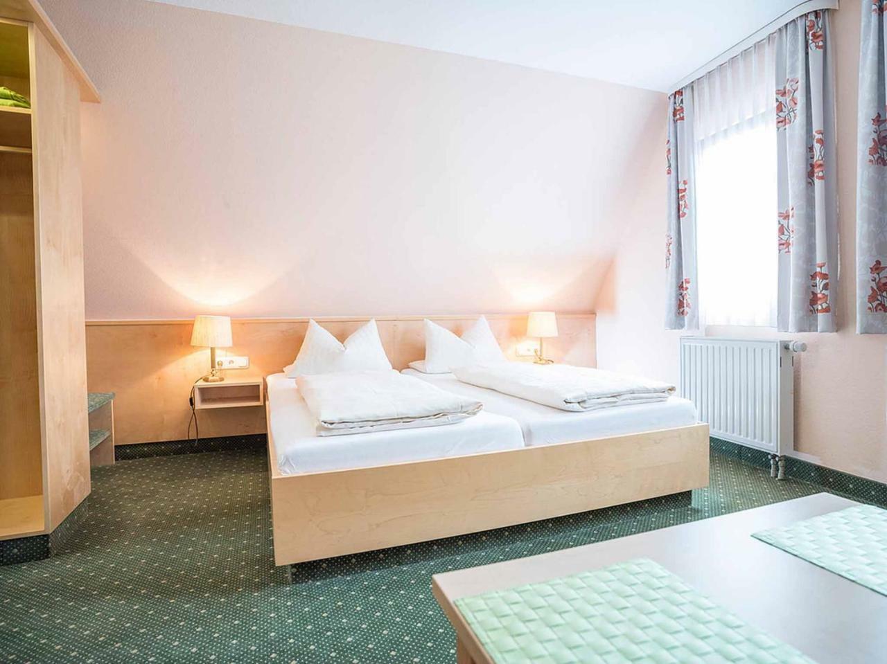 Gaestehaus Moenchshof Sommerhausen Ngoại thất bức ảnh