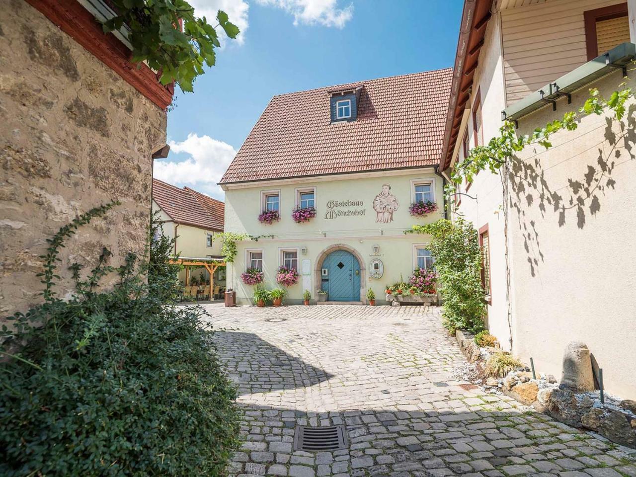 Gaestehaus Moenchshof Sommerhausen Ngoại thất bức ảnh